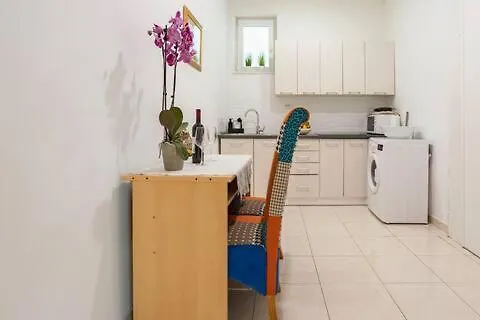 Apartment Jasmin Split 4*,